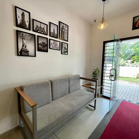 Oceana Hills Residency Hotel Alappuzha Bagian luar foto