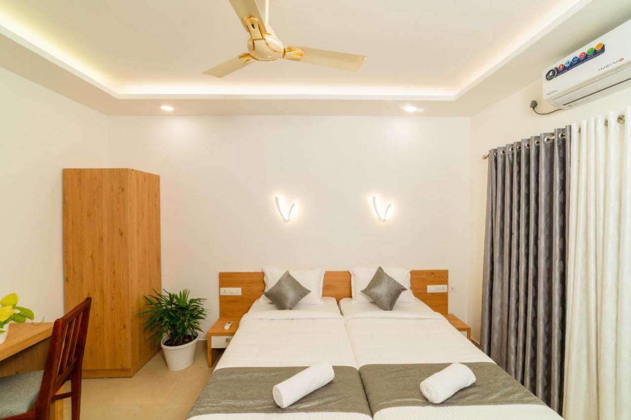 Oceana Hills Residency Hotel Alappuzha Bagian luar foto
