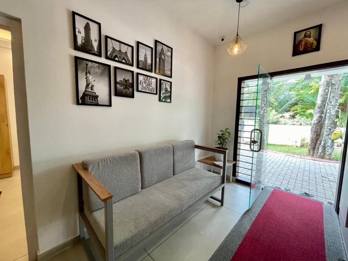 Oceana Hills Residency Hotel Alappuzha Bagian luar foto