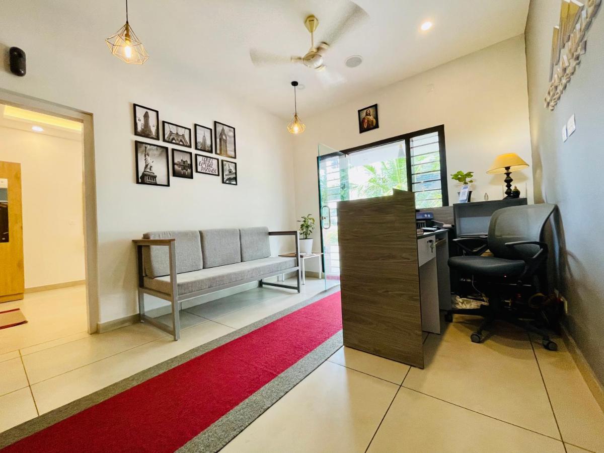 Oceana Hills Residency Hotel Alappuzha Bagian luar foto